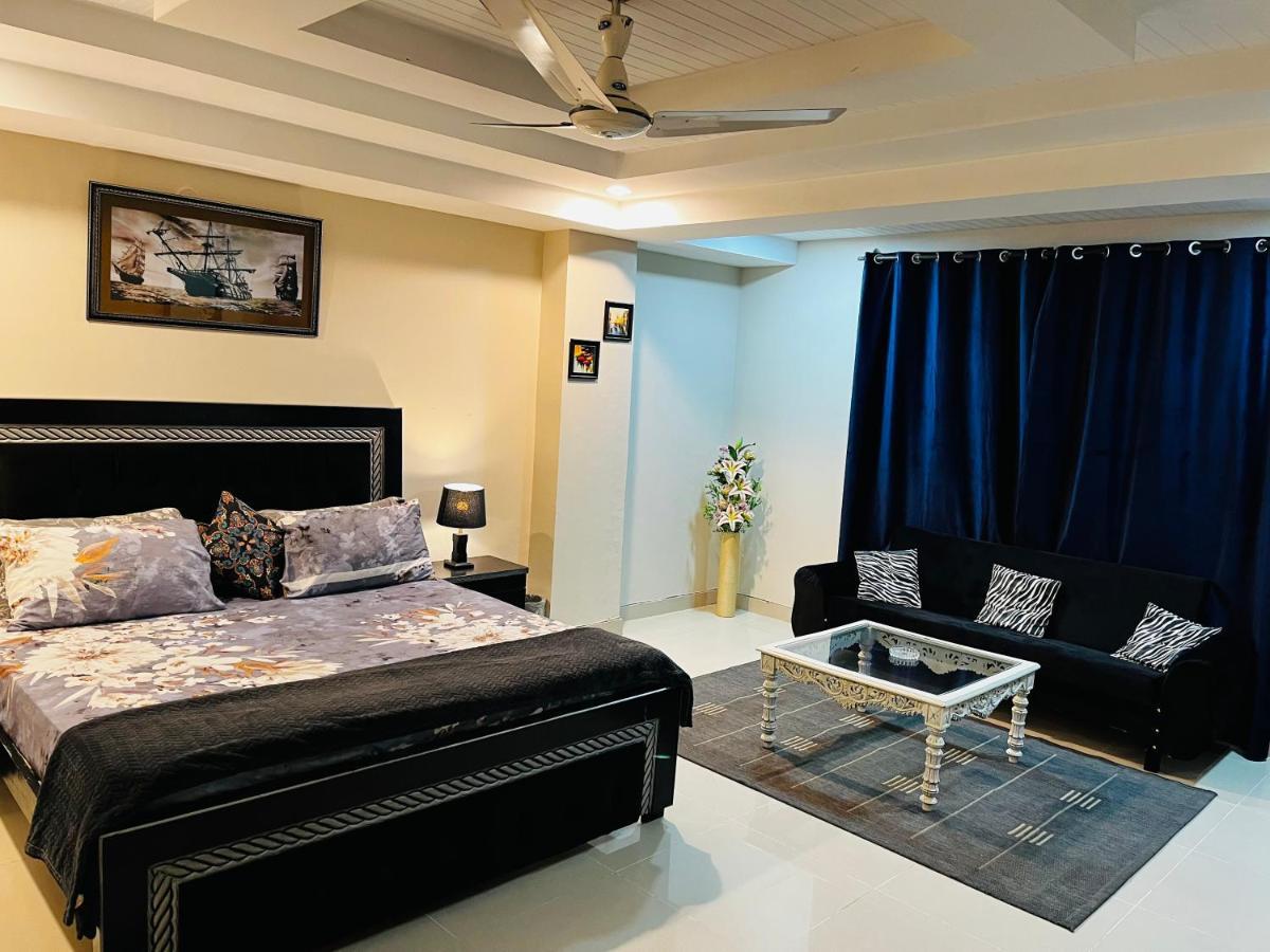 Entire 1 Bedroom Apartment: Netflix, Youtube. Islamabad Ngoại thất bức ảnh